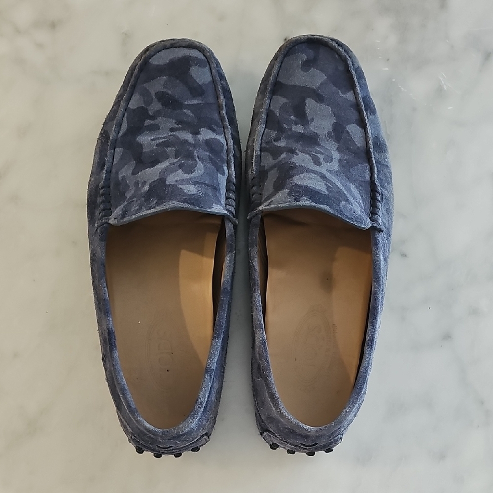 Blue Camouflage Slip-On Loafers with Modern Design